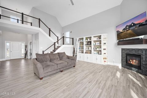 Tiny photo for 110 Wellington Place, Perrysburg, OH 43551 (MLS # 10004538)