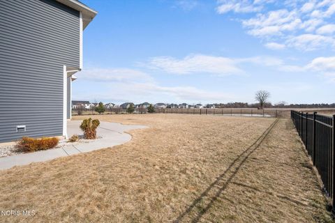 Tiny photo for 110 Wellington Place, Perrysburg, OH 43551 (MLS # 10004538)