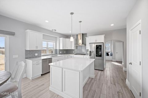 Tiny photo for 110 Wellington Place, Perrysburg, OH 43551 (MLS # 10004538)