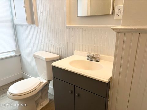 Tiny photo for 1510 Walnut Street, Toledo, OH 43608 (MLS # 10000552)