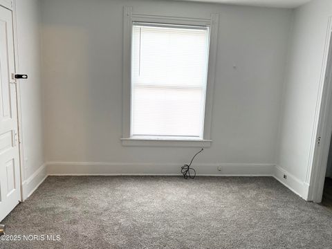 Tiny photo for 1510 Walnut Street, Toledo, OH 43608 (MLS # 10000552)