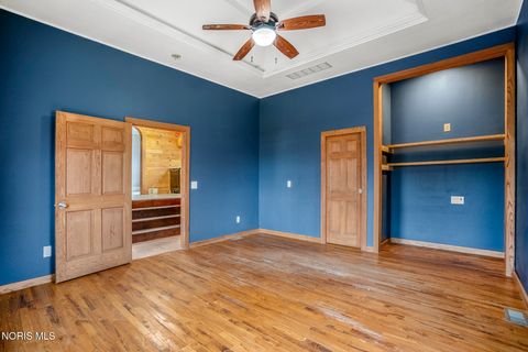 Tiny photo for 239 Hannum Avenue, Rossford, OH 43460 (MLS # 10005297)