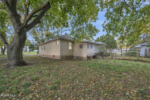 Tiny photo for 1206 Warwick Avenue, Toledo, OH 43607 (MLS # 10006092)