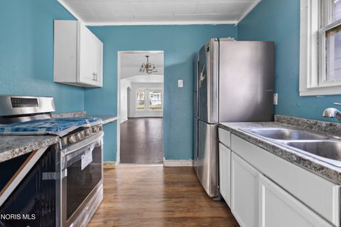 Tiny photo for 1206 Warwick Avenue, Toledo, OH 43607 (MLS # 10006092)