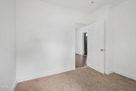 Tiny photo for 1206 Warwick Avenue, Toledo, OH 43607 (MLS # 10006092)