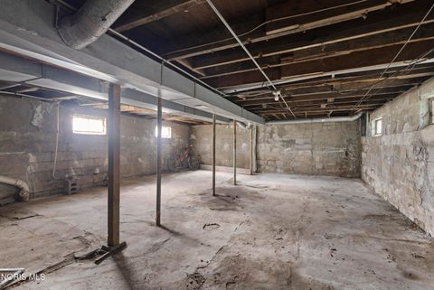 Tiny photo for 1206 Warwick Avenue, Toledo, OH 43607 (MLS # 10006092)