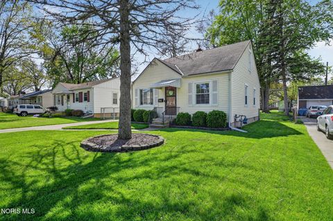 Tiny photo for 4929 Luann Avenue, Toledo, OH 43623 (MLS # 10007170)