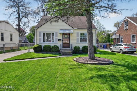 Photo of 4929 Luann Avenue, Toledo, OH 43623 (MLS # 10007170)