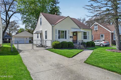 Tiny photo for 4929 Luann Avenue, Toledo, OH 43623 (MLS # 10007170)