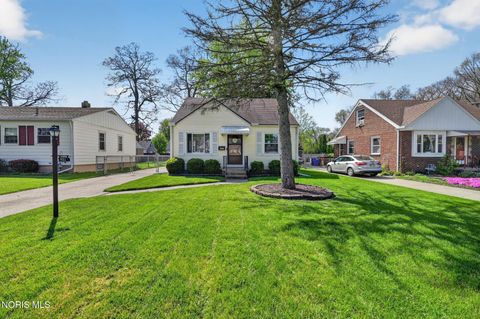 Tiny photo for 4929 Luann Avenue, Toledo, OH 43623 (MLS # 10007170)