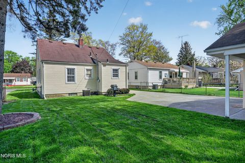 Tiny photo for 4929 Luann Avenue, Toledo, OH 43623 (MLS # 10007170)