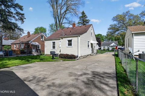Tiny photo for 4929 Luann Avenue, Toledo, OH 43623 (MLS # 10007170)