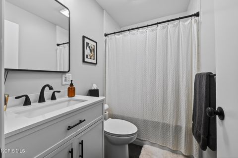 Tiny photo for 4929 Luann Avenue, Toledo, OH 43623 (MLS # 10007170)