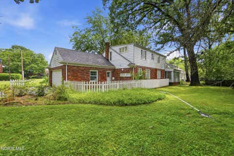 Tiny photo for 4524 River Road, Toledo, OH 43614 (MLS # 10011235)