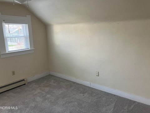 Tiny photo for 234 W Dudley Street, Maumee, OH 43537 (MLS # 10005753)