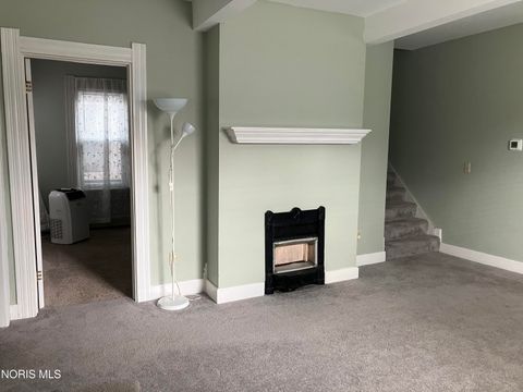 Tiny photo for 234 W Dudley Street, Maumee, OH 43537 (MLS # 10005753)