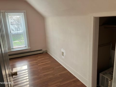 Tiny photo for 234 W Dudley Street, Maumee, OH 43537 (MLS # 10005753)