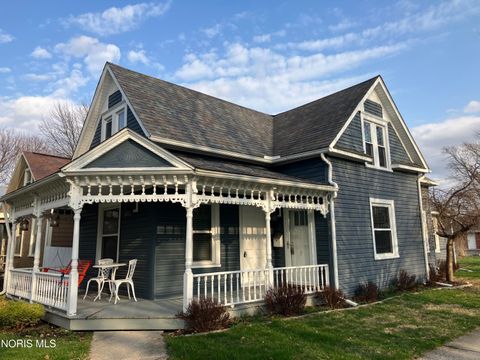 Photo of 234 W Dudley Street, Maumee, OH 43537 (MLS # 10005753)