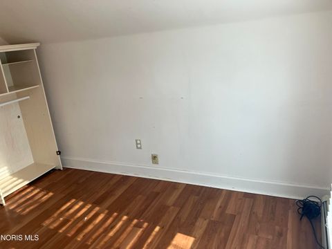 Tiny photo for 234 W Dudley Street, Maumee, OH 43537 (MLS # 10005753)