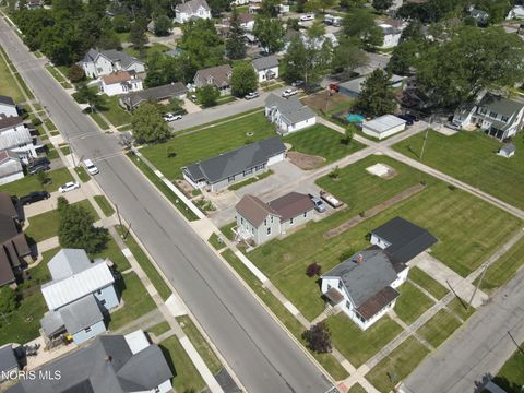 Tiny photo for 727 E 2nd Street, Ottawa, OH 45875 (MLS # 10008308)