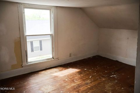 Tiny photo for 727 E 2nd Street, Ottawa, OH 45875 (MLS # 10008308)