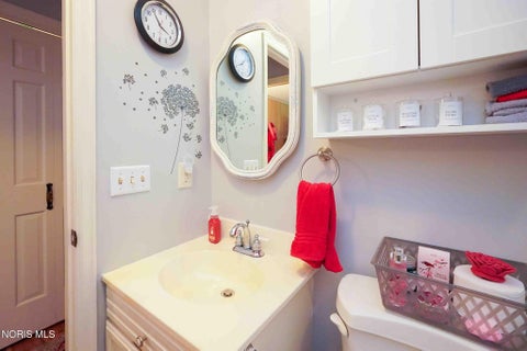 Tiny photo for 1932 Queenswood Drive, Findlay, OH 45840 (MLS # 10008751)