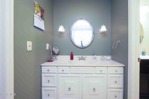 Tiny photo for 1932 Queenswood Drive, Findlay, OH 45840 (MLS # 10008751)