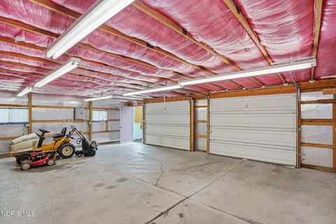 Tiny photo for 2318 Anna Street, Findlay, OH 45840 (MLS # 10005382)