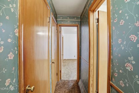 Tiny photo for 2318 Anna Street, Findlay, OH 45840 (MLS # 10005382)