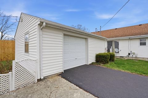 Tiny photo for 2318 Anna Street, Findlay, OH 45840 (MLS # 10005382)