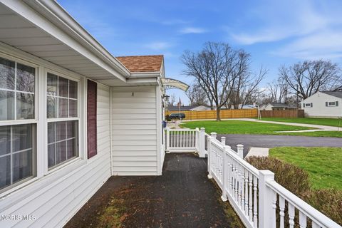 Tiny photo for 2318 Anna Street, Findlay, OH 45840 (MLS # 10005382)