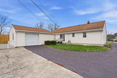 Tiny photo for 2318 Anna Street, Findlay, OH 45840 (MLS # 10005382)