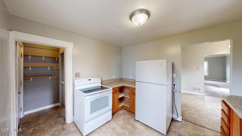 Tiny photo for 518 Myers Street, Toledo, OH 43609 (MLS # 10006482)