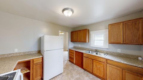 Tiny photo for 518 Myers Street, Toledo, OH 43609 (MLS # 10006482)