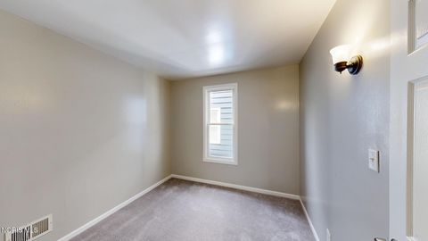 Tiny photo for 518 Myers Street, Toledo, OH 43609 (MLS # 10006482)