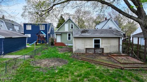 Tiny photo for 518 Myers Street, Toledo, OH 43609 (MLS # 10006482)