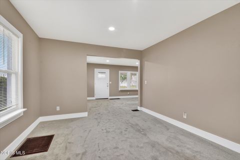 Tiny photo for 222 Longdale Avenue, Toledo, OH 43605 (MLS # 10007111)