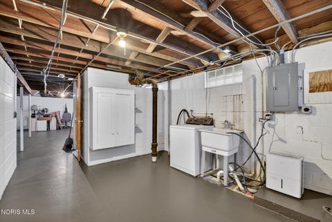 Tiny photo for 222 Longdale Avenue, Toledo, OH 43605 (MLS # 10007111)