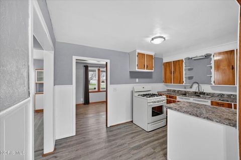 Tiny photo for 536 Foredale Avenue, Toledo, OH 43609 (MLS # 10006075)