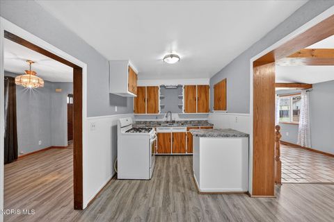 Tiny photo for 536 Foredale Avenue, Toledo, OH 43609 (MLS # 10006075)