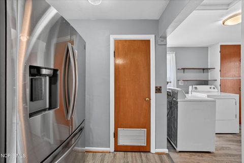 Tiny photo for 536 Foredale Avenue, Toledo, OH 43609 (MLS # 10006075)