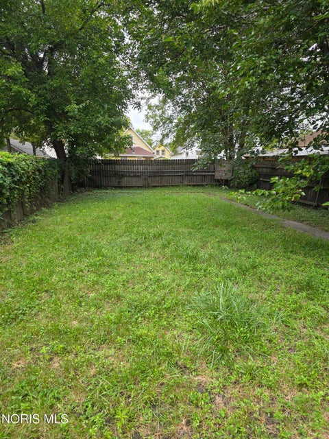 Tiny photo for 2129 Woodford Street, Toledo, OH 43605 (MLS # 10014467)