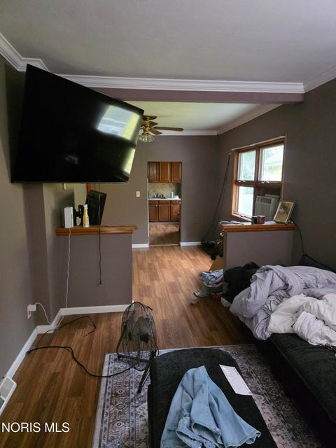 Tiny photo for 2129 Woodford Street, Toledo, OH 43605 (MLS # 10014467)