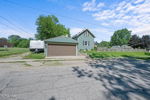 Tiny photo for 99 Elton Parkway, Swanton, OH 43558 (MLS # 10008727)