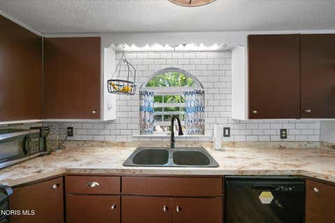 Tiny photo for 99 Elton Parkway, Swanton, OH 43558 (MLS # 10008727)