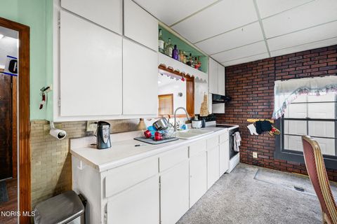 Tiny photo for 418 W Vine Street, Lima, OH 45804 (MLS # 10005319)