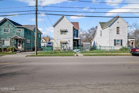 Photo of 418 W Vine Street, Lima, OH 45804 (MLS # 10005319)