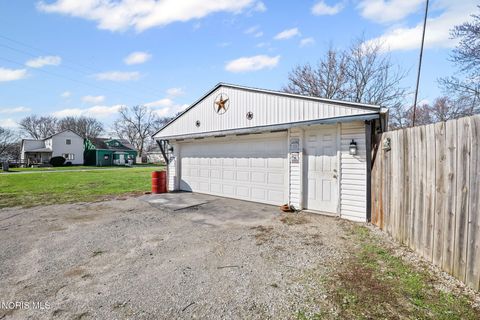 Tiny photo for 418 W Vine Street, Lima, OH 45804 (MLS # 10005319)