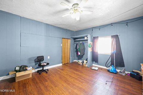 Tiny photo for 418 W Vine Street, Lima, OH 45804 (MLS # 10005319)