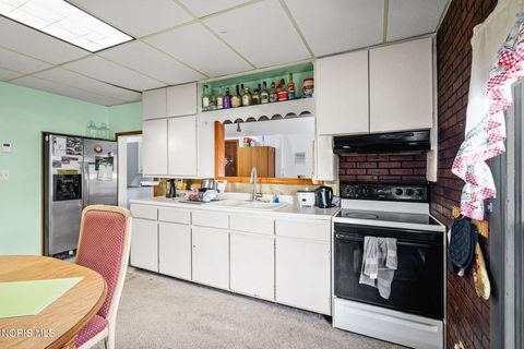 Tiny photo for 418 W Vine Street, Lima, OH 45804 (MLS # 10005319)